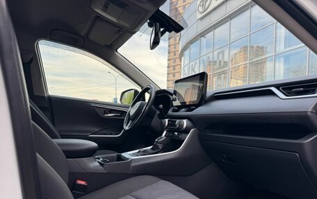 Toyota RAV4, 2022 год, 3 790 000 рублей, 14 фотография