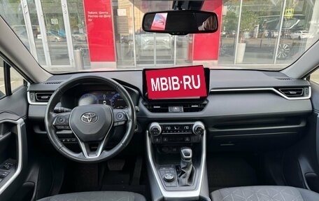Toyota RAV4, 2022 год, 3 790 000 рублей, 13 фотография