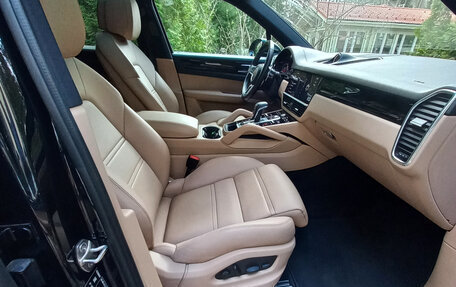 Porsche Cayenne III, 2021 год, 8 000 000 рублей, 16 фотография
