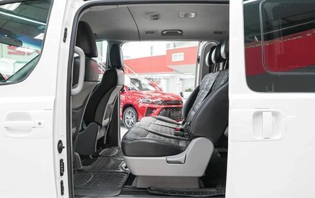 Hyundai H-1 II рестайлинг, 2015 год, 1 849 000 рублей, 12 фотография