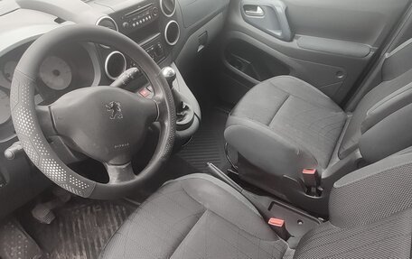 Peugeot Partner II рестайлинг 2, 2012 год, 675 000 рублей, 13 фотография