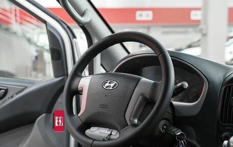 Hyundai Grand Starex Grand Starex I рестайлинг 2, 2012 год, 1 699 000 рублей, 9 фотография
