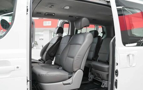 Hyundai Grand Starex Grand Starex I рестайлинг 2, 2012 год, 1 699 000 рублей, 12 фотография