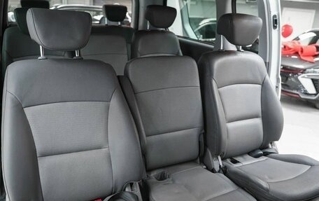 Hyundai Grand Starex Grand Starex I рестайлинг 2, 2012 год, 1 699 000 рублей, 13 фотография