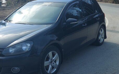 Volkswagen Golf VI, 2011 год, 680 000 рублей, 2 фотография