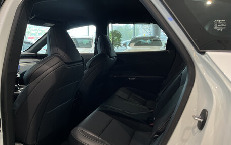 Lexus RX IV рестайлинг, 2024 год, 12 690 000 рублей, 16 фотография