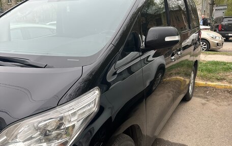 Toyota Alphard III, 2013 год, 2 590 000 рублей, 1 фотография