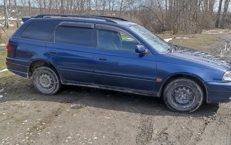Toyota Caldina, 2001 год, 600 000 рублей, 2 фотография