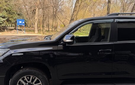 Toyota Land Cruiser Prado 150 рестайлинг 2, 2017 год, 4 499 000 рублей, 8 фотография