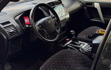 Toyota Land Cruiser Prado 150 рестайлинг 2, 2017 год, 4 499 000 рублей, 5 фотография