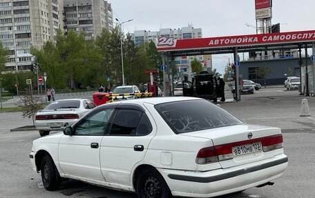 Nissan Sunny B15, 2000 год, 200 000 рублей, 3 фотография