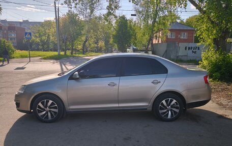 Volkswagen Jetta VI, 2008 год, 700 000 рублей, 3 фотография