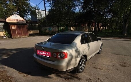 Volkswagen Jetta VI, 2008 год, 700 000 рублей, 6 фотография