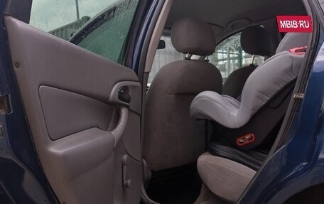 Ford Focus IV, 2001 год, 250 000 рублей, 14 фотография