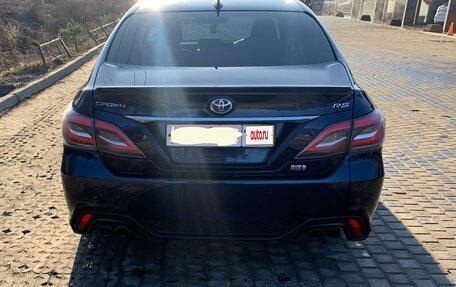 Toyota Crown, 2018 год, 3 350 000 рублей, 6 фотография