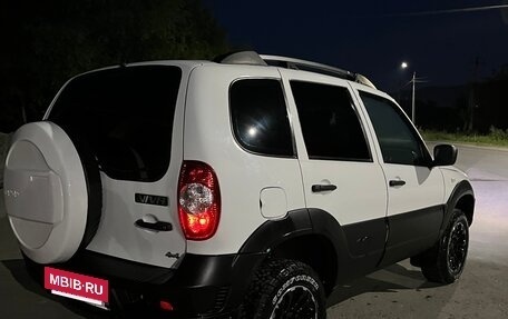 Chevrolet Niva I рестайлинг, 2016 год, 890 000 рублей, 4 фотография