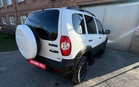 Chevrolet Niva I рестайлинг, 2016 год, 890 000 рублей, 12 фотография
