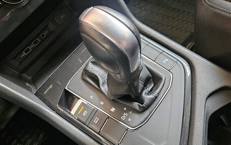 Volkswagen Tiguan II, 2020 год, 2 245 000 рублей, 16 фотография