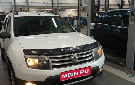 Renault Duster I рестайлинг, 2014 год, 980 000 рублей, 2 фотография