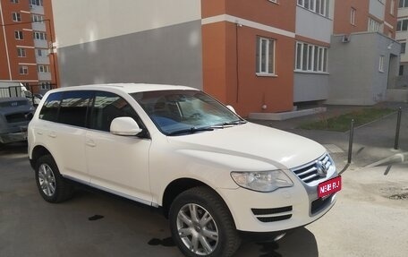 Volkswagen Touareg III, 2008 год, 1 500 000 рублей, 1 фотография