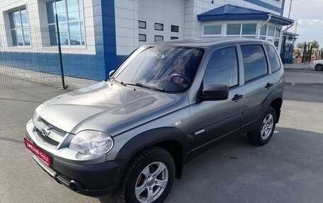 Chevrolet Niva I рестайлинг, 2015 год, 830 000 рублей, 1 фотография