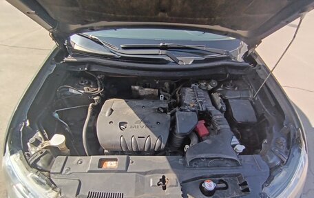 Mitsubishi Outlander III рестайлинг 3, 2013 год, 1 495 000 рублей, 28 фотография