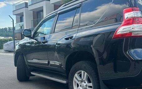 Toyota Land Cruiser Prado 150 рестайлинг 2, 2016 год, 4 350 000 рублей, 3 фотография