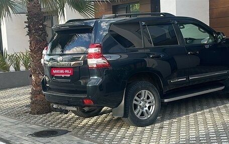 Toyota Land Cruiser Prado 150 рестайлинг 2, 2016 год, 4 350 000 рублей, 5 фотография