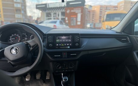 Skoda Rapid II, 2020 год, 1 300 000 рублей, 10 фотография