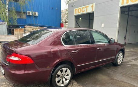 Skoda Superb III рестайлинг, 2012 год, 900 000 рублей, 2 фотография