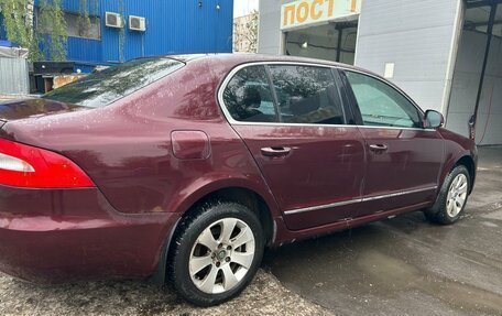 Skoda Superb III рестайлинг, 2012 год, 900 000 рублей, 5 фотография