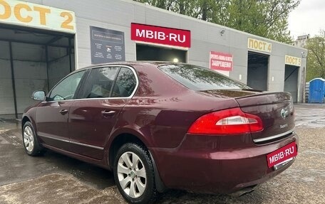 Skoda Superb III рестайлинг, 2012 год, 900 000 рублей, 6 фотография