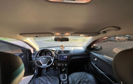 KIA Rio III рестайлинг, 2016 год, 1 000 000 рублей, 11 фотография