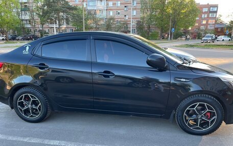 KIA Rio III рестайлинг, 2016 год, 1 000 000 рублей, 24 фотография