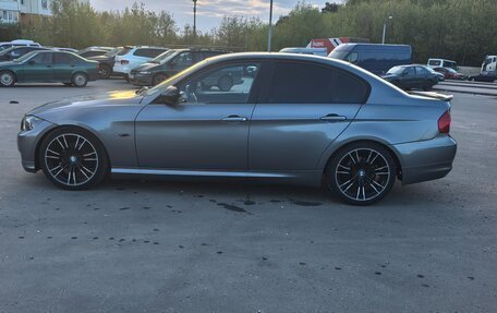 BMW 3 серия, 2011 год, 930 000 рублей, 8 фотография