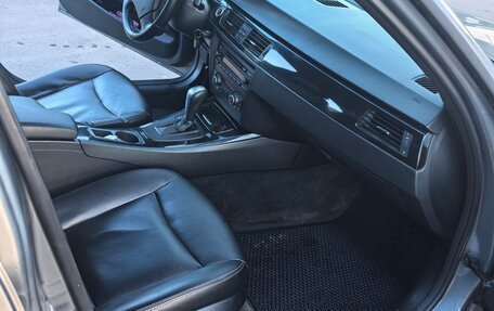BMW 3 серия, 2011 год, 930 000 рублей, 3 фотография