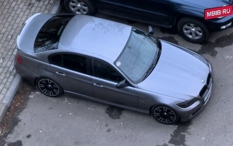 BMW 3 серия, 2011 год, 930 000 рублей, 10 фотография