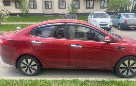 KIA Rio III рестайлинг, 2014 год, 1 000 000 рублей, 3 фотография