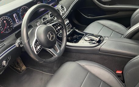 Mercedes-Benz E-Класс, 2019 год, 3 820 000 рублей, 18 фотография