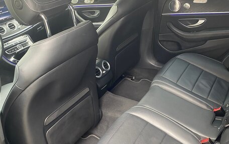 Mercedes-Benz E-Класс, 2019 год, 3 820 000 рублей, 23 фотография