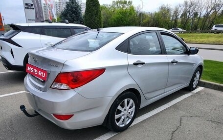 Hyundai Solaris II рестайлинг, 2013 год, 840 000 рублей, 4 фотография