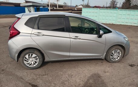 Honda Fit III, 2016 год, 1 000 000 рублей, 4 фотография
