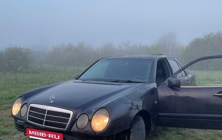 Mercedes-Benz E-Класс, 1996 год, 250 000 рублей, 10 фотография