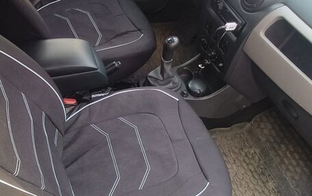 Renault Logan I, 2013 год, 500 000 рублей, 2 фотография