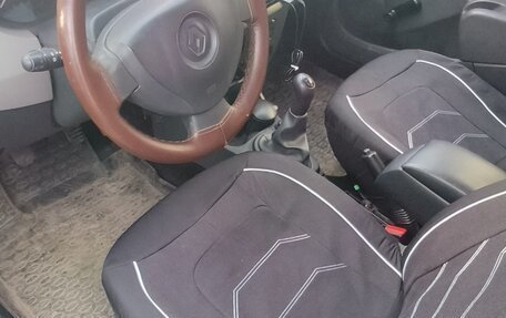 Renault Logan I, 2013 год, 500 000 рублей, 3 фотография