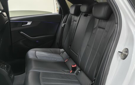 Audi A4, 2019 год, 3 100 000 рублей, 8 фотография
