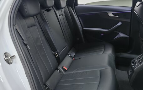 Audi A4, 2019 год, 3 100 000 рублей, 9 фотография