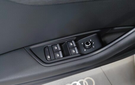 Audi A4, 2019 год, 3 100 000 рублей, 25 фотография