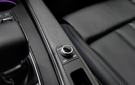 Audi A4, 2019 год, 3 100 000 рублей, 18 фотография