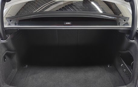 Audi A4, 2019 год, 3 100 000 рублей, 28 фотография